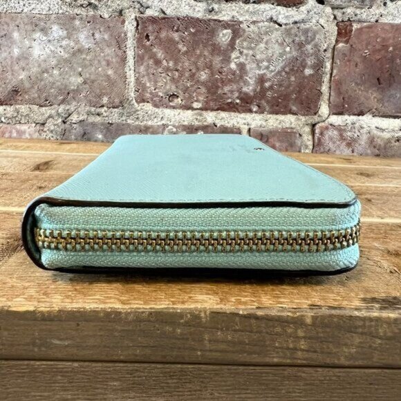 Kate Spade Baby Blue Leather Zip Around Wallet - Picture 4 of 9